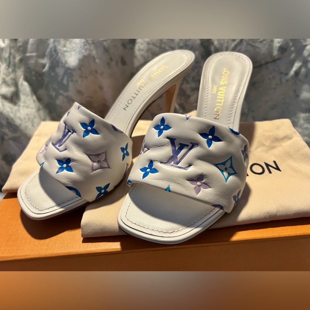 SOLD - Louis Vuitton blue aquarelle 6 AM mule msrp $950 new in box size 39